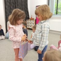 04c965af-09bc-4fb8-8f4b-ee74580c074c